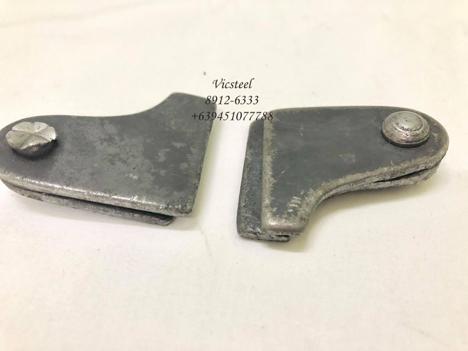 Window Hinges Left and Right (Steel) Vicsteel